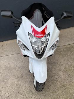 2017 Suzuki GSX1300RA (HAYABUSA) WHITE
