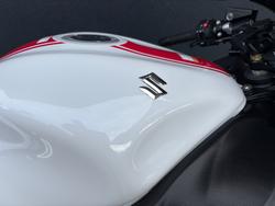2017 Suzuki GSX1300RA (HAYABUSA) WHITE