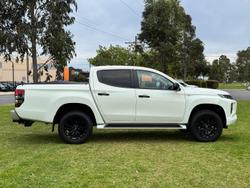 2021 Mitsubishi Triton GLX-R MR MY22 4x2 White