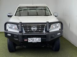2020 Nissan
Navara RX