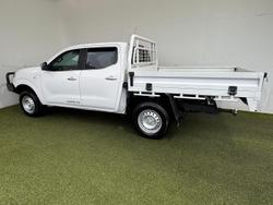 2020 Nissan
Navara RX