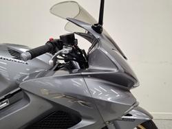 Honda 2011 HONDA 800CC VFR8009 Silver