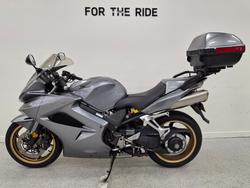 Honda 2011 HONDA 800CC VFR8009 Silver