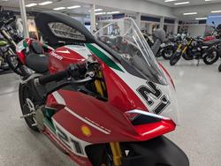 2023 DUCATI PANIGALE V2 BAYLISS 20TH ANNIV Red