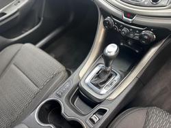 2015 Holden Ute VF MY15 Heron White