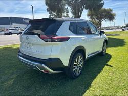 2025 Nissan T33 TI-L