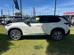 2025 Nissan T33 TI-L