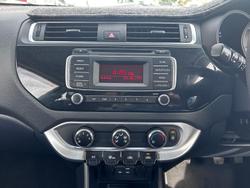 2015 Kia Rio S UB MY15 Clear White