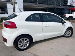 2015 Kia Rio S UB MY15 Clear White