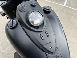 2021 Indian 2021 INDIAN 1900CC CHIEF VINTAGE DARK HORSE BLACK SMOKE CRUI Black