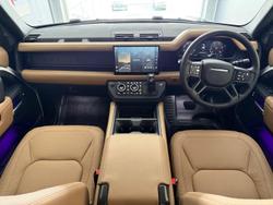 2025 Land Rover
Defender 110 D350 X-Dynamic SE