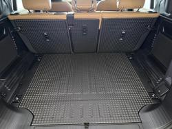 2025 Land Rover
Defender 110 D350 X-Dynamic SE