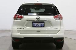 2015 Nissan
X-TRAIL ST-L