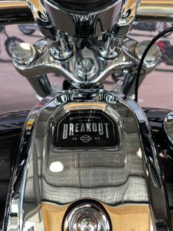2025 Harley-davidson FXBR BREAKOUT (117) Vivid Black