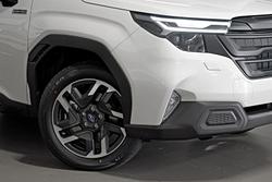 2025 Subaru Forester Hybrid S6 MY26 AWD Crystal White