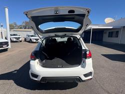 2022 Mitsubishi ASX ES XD MY22 White
