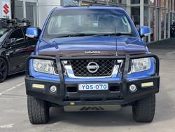 2013 Nissan
                Navara ST