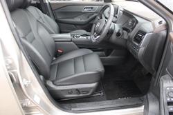 2024 Nissan X-TRAIL ST-L