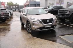 2024 Nissan X-TRAIL ST-L