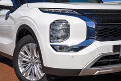2024 Mitsubishi Outlander LS ZM MY24 White