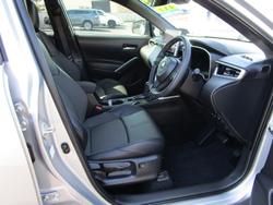 2022 Toyota
Corolla Cross GXL