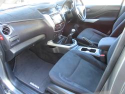 2018 Nissan Navara ST-X