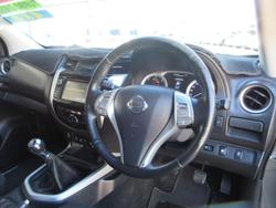 2018 Nissan Navara ST-X