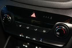 2016 Hyundai
                Tucson Active X