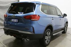 2023 LDV
D90 Executive