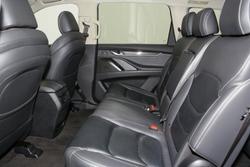 2023 LDV
D90 Executive