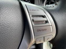 2020 Nissan Navara N-TREK D23 Series 4 4X4 Dual Range White Diamond