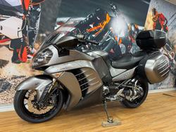 2014 Kawasaki 1400 GTR ABS (K-ACT) MAGNESIUM GREY