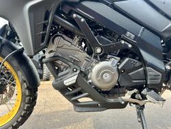 2024 Suzuki V-STROM 650XT (DL650XA) Black/ GOLD