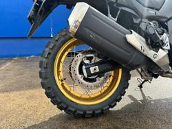 2024 Suzuki V-STROM 650XT (DL650XA) Black/ GOLD