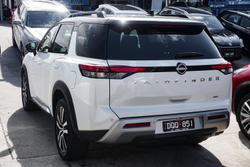 2024 Nissan
                Pathfinder Ti-L