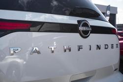 2024 Nissan
                Pathfinder Ti-L