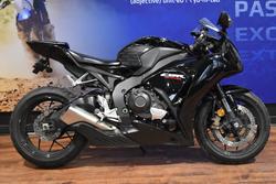 Honda CBR1000RR (fireblade)