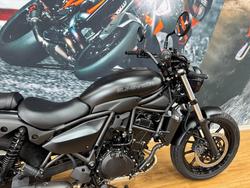 2025 Kawasaki ELIMINATOR METALLIC SPARK BLACK