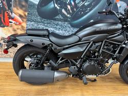 2025 Kawasaki ELIMINATOR METALLIC SPARK BLACK