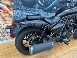 2025 Kawasaki ELIMINATOR METALLIC SPARK BLACK
