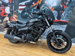 2025 Kawasaki ELIMINATOR METALLIC SPARK BLACK