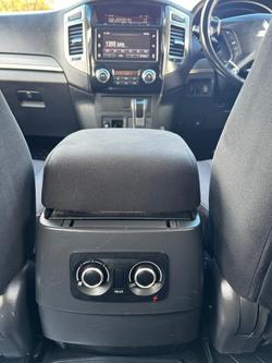 2019 Mitsubishi Pajero GLX