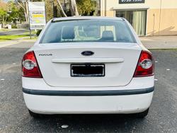 2005 Ford Focus CL LS Satin White