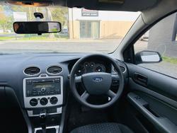 2005 Ford Focus CL LS Satin White