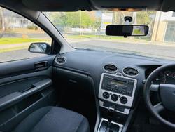 2005 Ford Focus CL LS Satin White