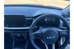 2025 Kia
                Stonic S