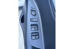 2025 Kia
                Stonic S