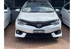 2015 Toyota
                Corolla ZR