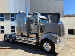 2024 Kenworth T909 Grey