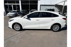 2019 Kia
                Cerato S